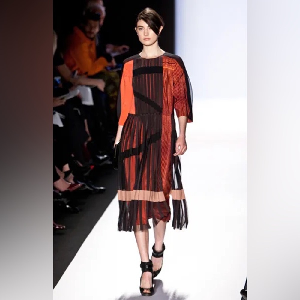 BNWT BCBG Max Azria Runway "The Layton" 100% Silk Dress - Sz XS